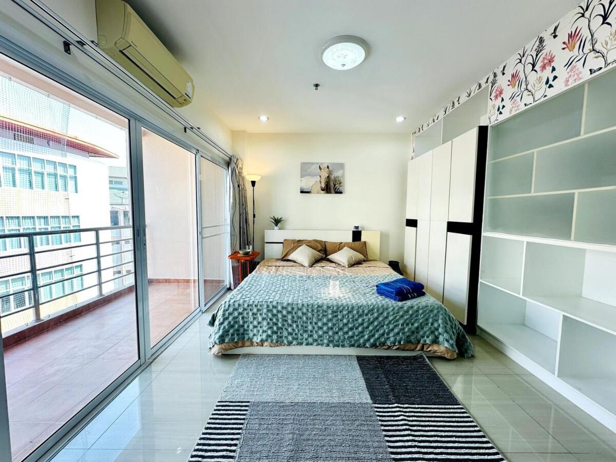 Wisdom Burg Bangsaen, Pool, Gym Aparthotel Ban Rong Khoei Exterior photo